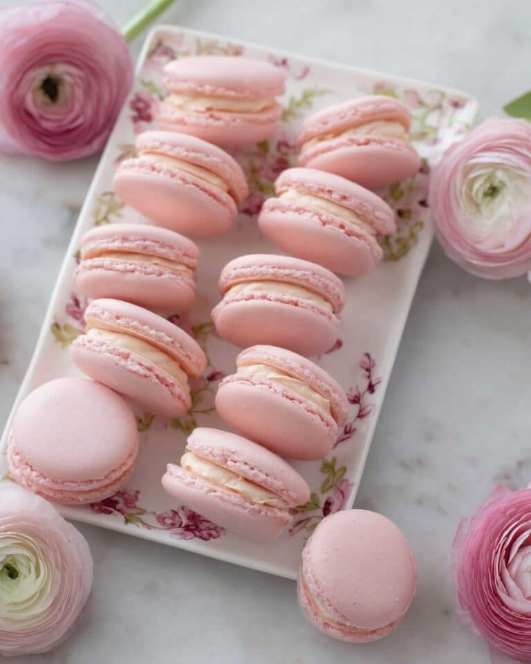 French Macarons with Vanilla Buttercream Filling Recipe