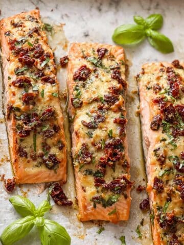 Baked Salmon with Sun-Dried Tomato Mayo Recipe