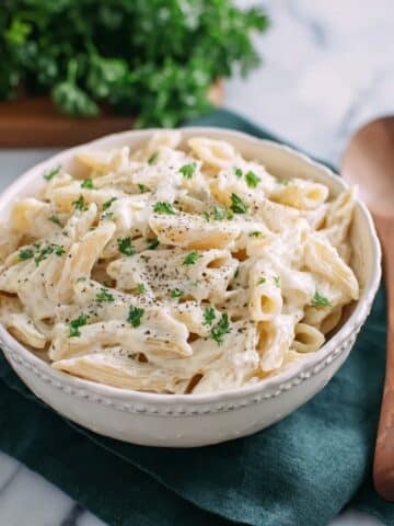 Creamy White Sauce Penne Pasta Recipe