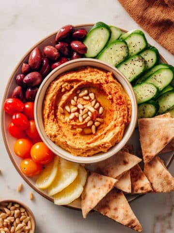 Simple Sun-Dried Tomato Hummus Recipe