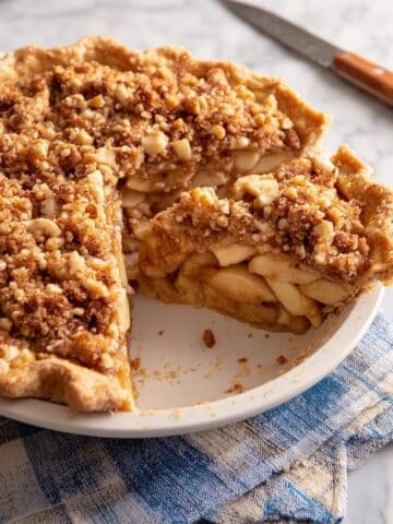 Caramel-Pecan Apple Pie Recipe