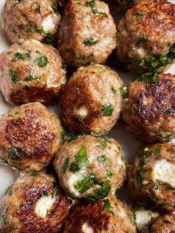 Spinach Garlic Meatballs Stuffed With Mozzarella Recipe