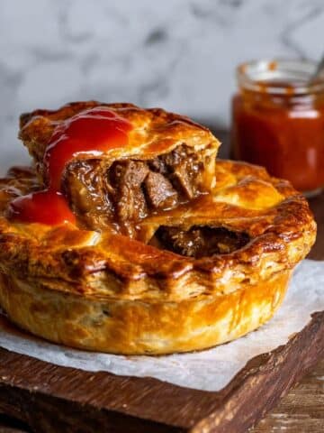 Australian Beef Pie Recipe with Puff Pastry and Rich Gravy Recipe