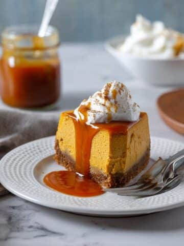 Pumpkin Cheesecake with Caramel Sauce Recipe