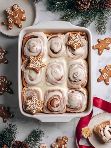 Vegan Gingerbread Cinnamon Rolls Recipe