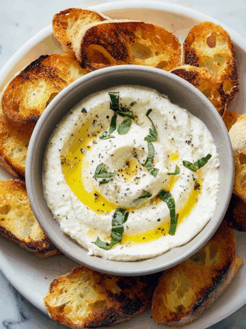 Whipped Ricotta Dip with Honey and Thyme Recipe