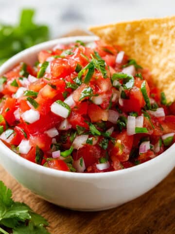 Fresh Garden Salsa (Pico de Gallo) Recipe