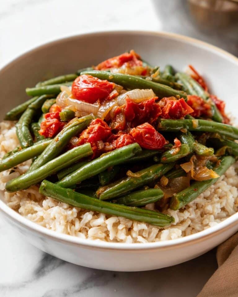 Lebanese Green Beans with Tomatoes and Spices Recipe