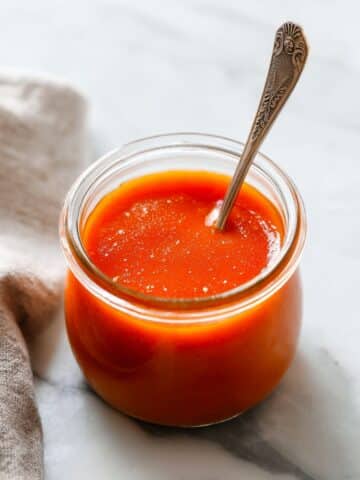 Homemade Buffalo Sauce (Whole30) Recipe