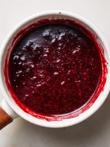Homemade Spiced Cranberry Sauce with Orange and Vanilla Recipe