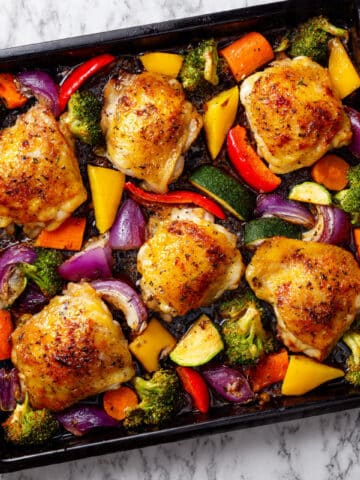 Sesame Garlic Sheet Pan Chicken and Vegetables Recipe