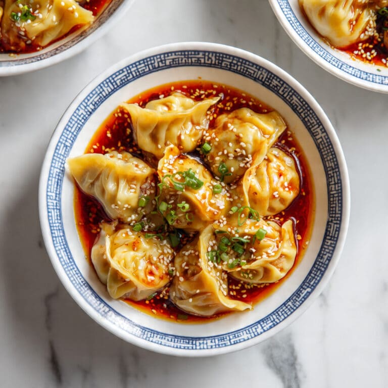 Chicken Wontons in Spicy Chili Sauce Recipe