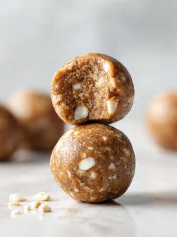 Raw Vegan Carrot Cake Bites Recipe