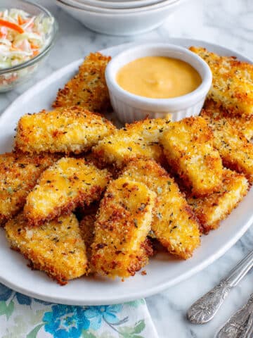 Baked Parmesan Fish Sticks with Creamy Dipping Sauce Recipe