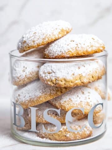 Pistachio Maamoul with Orange Blossom and Rose Water Recipe