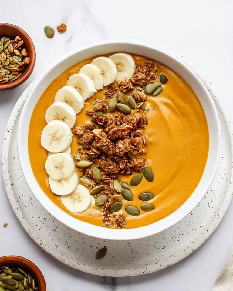 Pumpkin Smoothie Bowl with Banana, Cashew Butter, and Pumpkin Pie Spices Recipe