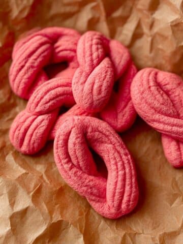 Piped Butter Bow Cookies Recipe