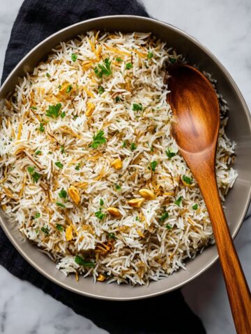 Vermicelli Rice with Toasted Nuts and Cinnamon Recipe