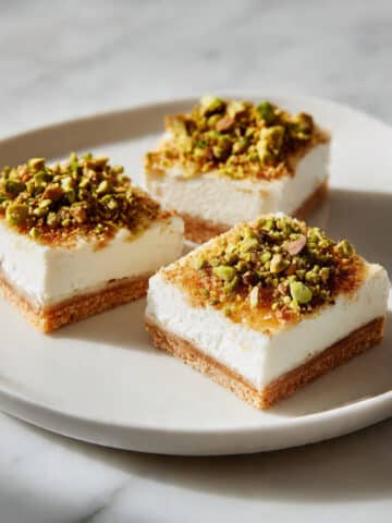 Maamoul Mad bi Ashta (Semolina Cream Cake) Recipe