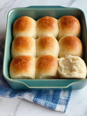 Super Fluffy Whole Grain Dinner Rolls Recipe