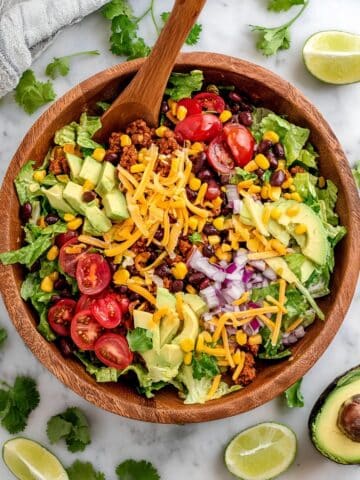 Easy 20-Minute Taco Salad with Ground Beef and Fresh Toppings Recipe