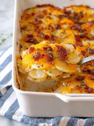 Cheesy Potatoes Au Gratin with Bacon Recipe