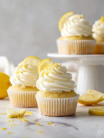 Lemon Cupcakes with Tangy Lemon Buttercream Frosting Recipe