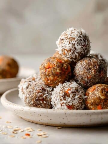 Carrot Cake Energy Balls Recipe