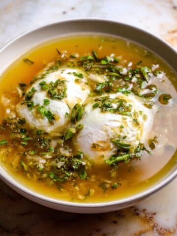 Huevos Ahogados – Eggs Drowned in Salsa Recipe