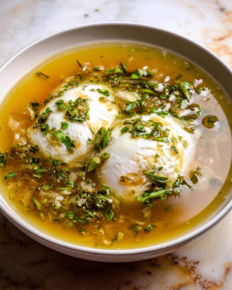 Huevos Ahogados – Eggs Drowned in Salsa Recipe