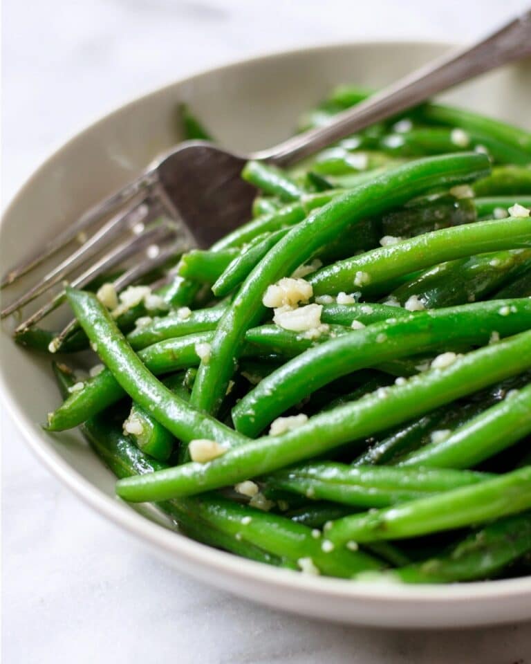 Garlic Green Beans with Red Wine Vinegar Recipe