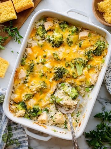 Dump-and-Bake Chicken Broccoli Rice Casserole Recipe