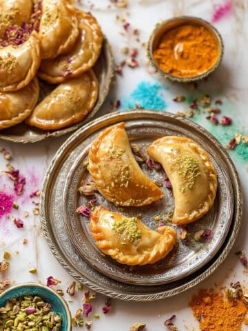 Mawa Gujiya Recipe