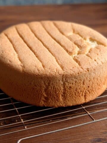 Easy Sponge Cake Recipe