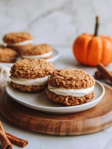 Pumpkin Oatmeal Cream Pies Recipe