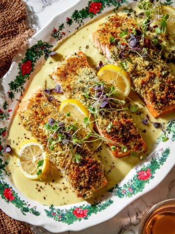Panko Crusted Salmon with Creamy Dill Sauce Recipe