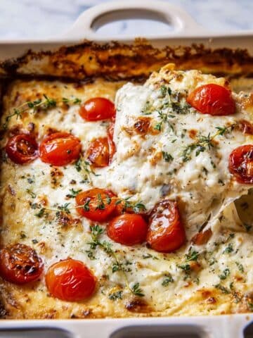 Roasted Garlic Bread Caprese Dip Recipe