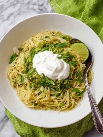 Green Spaghetti with Roasted Poblano and Tomatillo Salsa Recipe