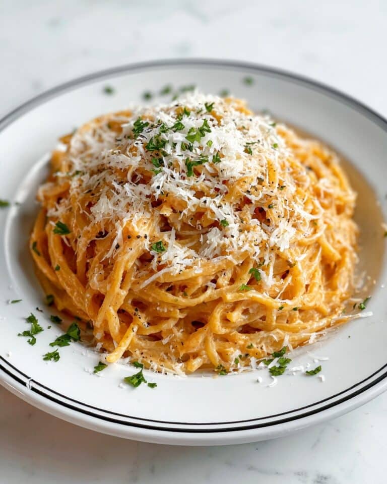The BEST Spicy Alfredo Sauce Recipe
