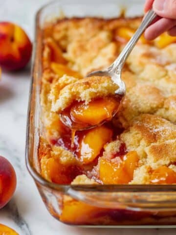 Easy Peach Cobbler Recipe