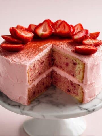 Gluten-Free Strawberry Cake with Strawberry Syrup and Lemon Frosting Recipe