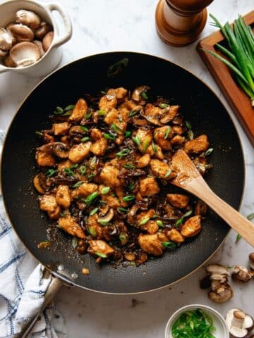 Black Pepper Mushroom Chicken Stir Fry Recipe
